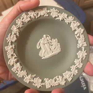 Wedgwood green ceramic disk